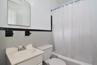 355 Upland Avenue, Yonkers, NY 10703 - Photo 14