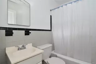355 Upland Ave, Yonkers, NY 10703 - Photo 14