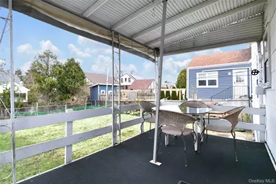 355 Upland Avenue, Yonkers, NY 10703 - Photo 30