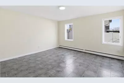41 Madison Avenue, Amityville, NY 11701 - Photo 22