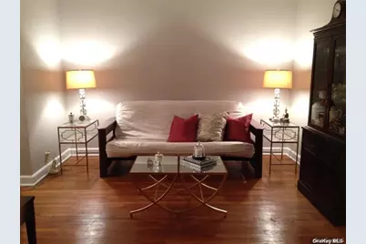 2 Town House Place #1J, Great Neck, NY 11021 - Photo 10