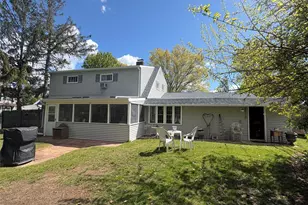 2 Dwarf Ln, Wantagh, NY 11793 - Photo 28