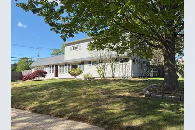 2 Dwarf Lane, Wantagh, NY 11793 - Photo 2