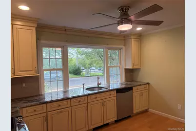 2 Dwarf Lane, Wantagh, NY 11793 - Photo 10