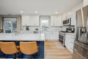 22 Valkill Dr, Poughkeepsie, NY 12601 - Photo 6