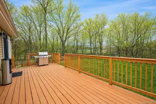 22 Valkill Dr, Poughkeepsie, NY 12601 - Photo 18