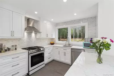 27 Ely Brook Road, East Hampton, NY 11937 - Photo 12