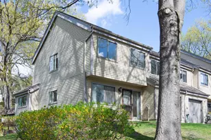 1501 Hunters Run, Dobbs Ferry, NY 10522 - Photo 2