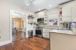1 Spencer Ct, Hartsdale, NY 10530 - Photo 4