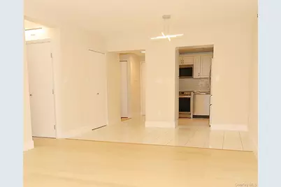 230 W Broadway #307, Long Beach, NY 11561 - Photo 6