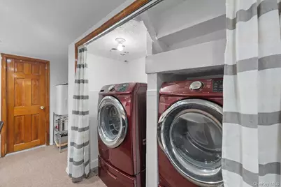 13301 226th Street, Springfield Gardens, NY 11413 - Photo 34