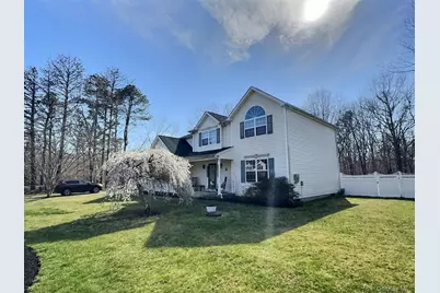 29 Terra Pines Gate, Yaphank, NY 11980 - Photo 2