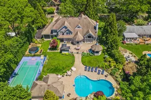 10 Colonial Dr, Smithtown, NY 11787 - Photo 2