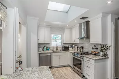 45 Concord Street, Lynbrook, NY 11563 - Photo 18