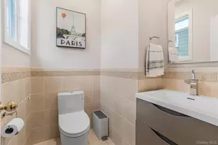 813 5th Ave, New Hyde Park, NY 11040 - Photo 6