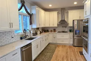 185 W Islip Rd, West Islip, NY 11795 - Photo 12