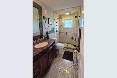 185 W Islip Road, West Islip, NY 11795 - Photo 28