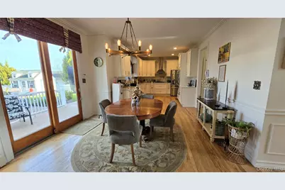 185 W Islip Road, West Islip, NY 11795 - Photo 14