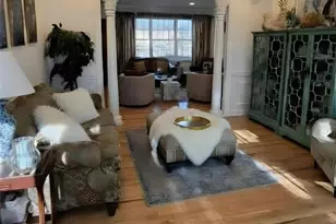 185 W Islip Rd, West Islip, NY 11795 - Photo 20