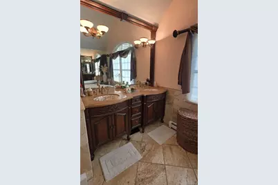 185 W Islip Road, West Islip, NY 11795 - Photo 40
