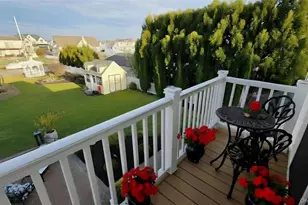 185 W Islip Rd, West Islip, NY 11795 - Photo 36