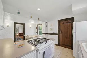 930 Grant Ave, Pelham, NY 10803 - Photo 12