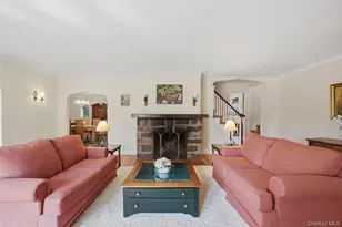 930 Grant Ave, Pelham, NY 10803 - Photo 2
