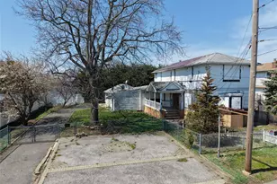 99 Wilson Ave, Amityville, NY 11701 - Photo 20