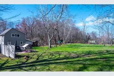 163 E Street, Sharon, CT 06069 - Photo 10