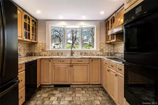 163 East St, Sharon, CT 06069 - Photo 2
