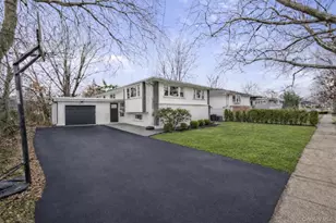 1016 Westwood Rd, Woodmere, NY 11598 - Photo 2