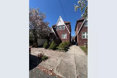 2445 Yates Avenue, Bronx, NY 10469 - Photo 1