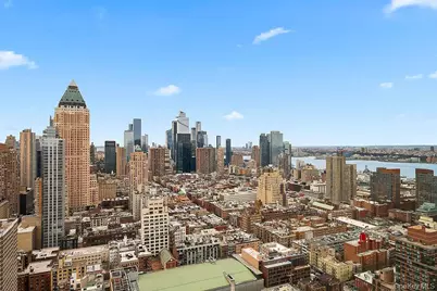 322 W 57th Street #33P2, New York (Manhattan), NY 10019 - Photo 8