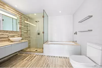 322 W 57th Street #33P2, New York (Manhattan), NY 10019 - Photo 28