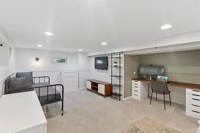 2452 Woodland Avenue, Wantagh, NY 11793 - Photo 18