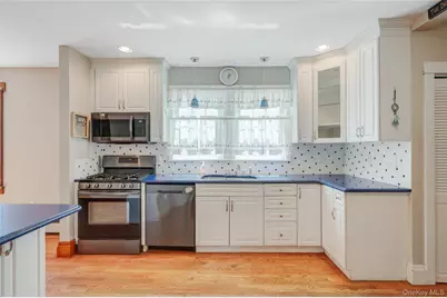 326 Litchfield Avenue, Babylon, NY 11702 - Photo 16