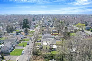 326 Litchfield Ave, Babylon, NY 11702 - Photo 6