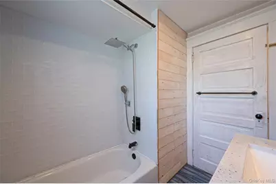 326 Litchfield Avenue, Babylon, NY 11702 - Photo 24