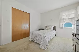 6 Brokaw Ave, Floral Park, NY 11001 - Photo 16