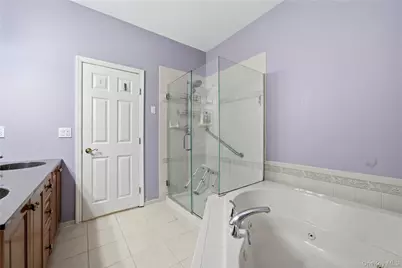 32 Eagle Circle, Bohemia, NY 11716 - Photo 18
