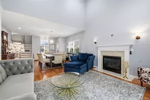 32 Eagle Cir, Bohemia, NY 11716 - Photo 16