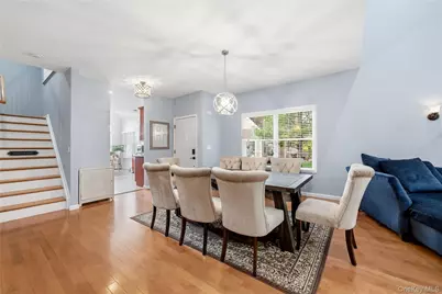 32 Eagle Circle, Bohemia, NY 11716 - Photo 4