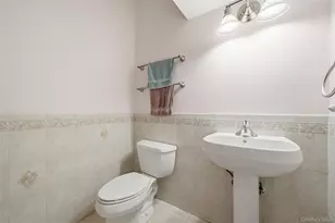 32 Eagle Cir, Bohemia, NY 11716 - Photo 18