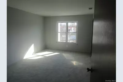 175 Main Avenue #156, Wheatley Heights, NY 11798 - Photo 4
