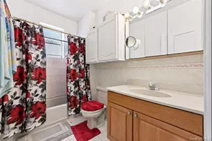 596 E 52nd St, Brooklyn, NY 11203 - Photo 4