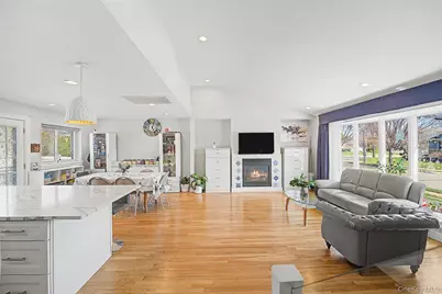 47 Favorite Lane, Jericho, NY 11753 - Photo 20