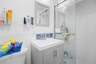 47 Favorite Ln, Jericho, NY 11753 - Photo 10