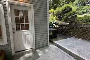 162 Spring Rd, Huntington, NY 11743 - Photo 6