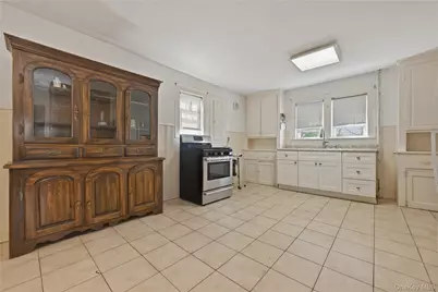 333 Ocean Avenue, East Rockaway, NY 11518 - Photo 8