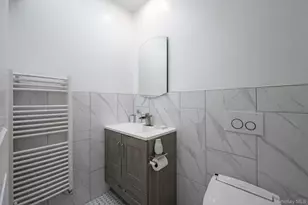 122 McKinley St, Brentwood, NY 11717 - Photo 32